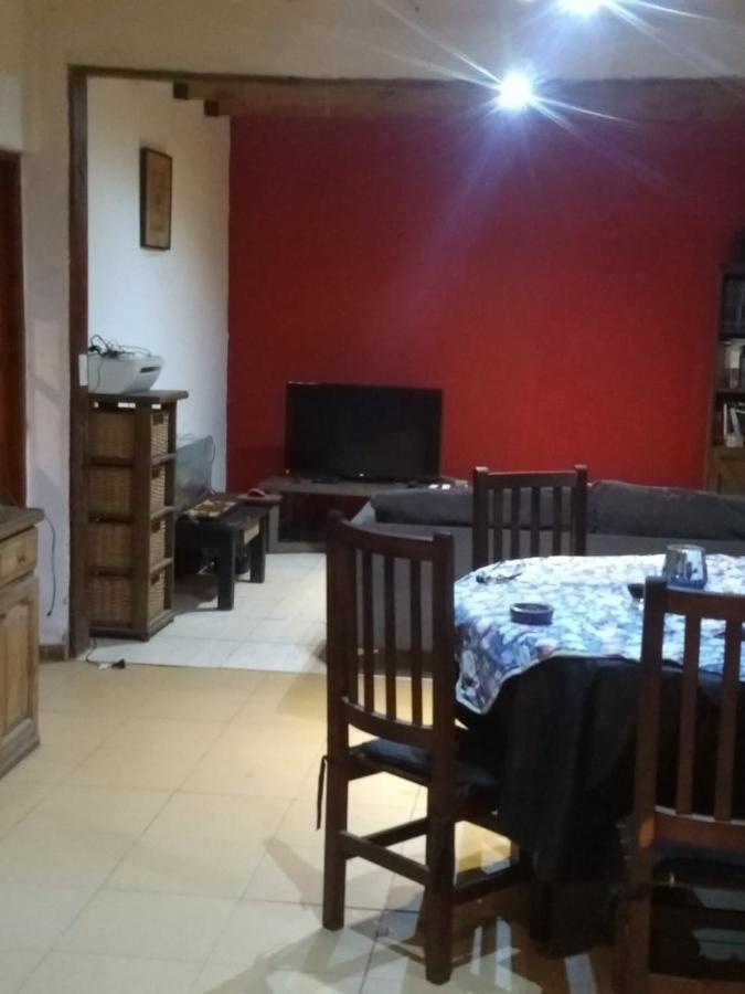 Luis'S House Ezeiza Airport Hotel Монте Гранде Екстериор снимка